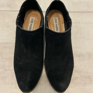 Black suede shoes excellent comfortable working shoes . In good condition.